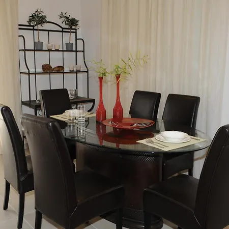 Polyxenia Isaak Luxury And *