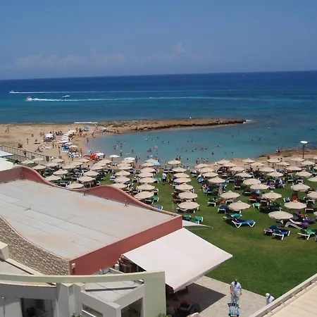 Polyxenia Isaak Luxury And Apartment