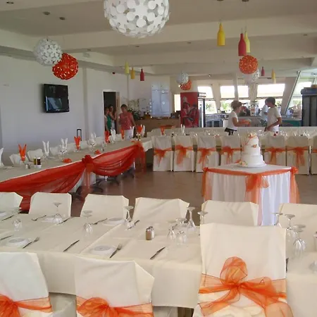 Polyxenia Isaak Luxury And Apartment Protaras
